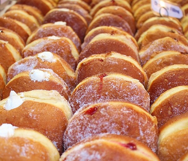 Tyle pączków zjadamy. Tłusty czwartek bez hamulców