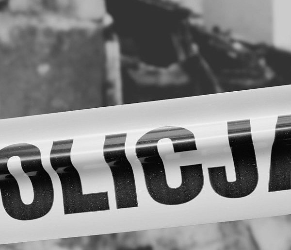 Chmielno. Nie żyje mężczyzna. Zwłoki znaleziono w przyczepie kempingowej