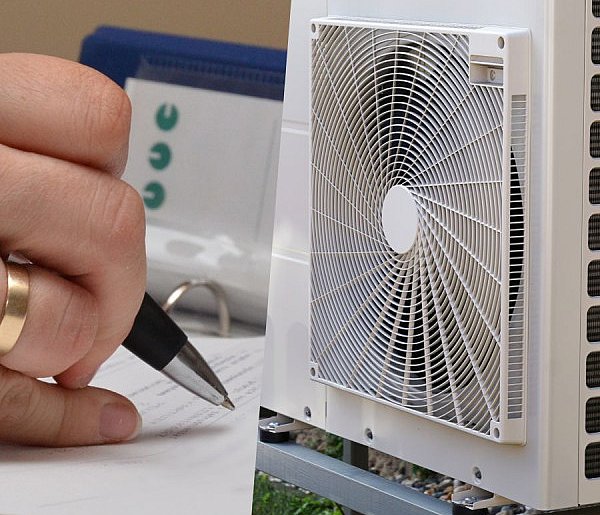 Wiceminister klimatu zapowiada korekty w "Czystym Powietrzu"