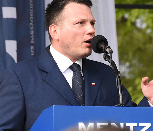 Ugrupowanie Mentzena połączy się z partią Imperium Kontratakuje