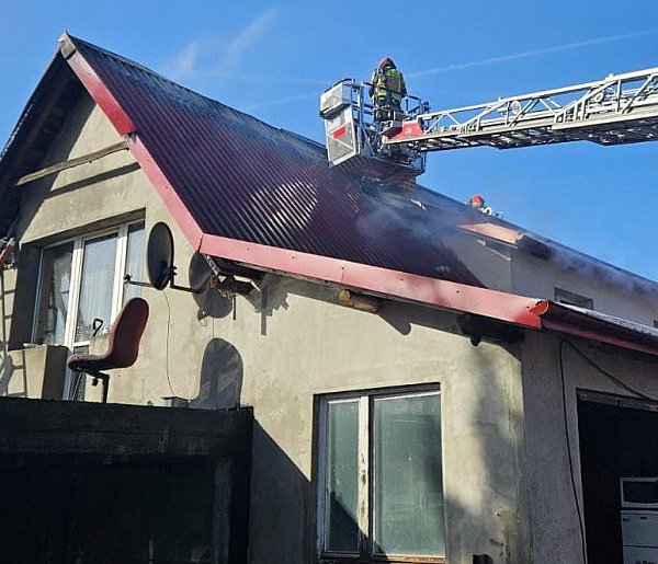 Egiertowo. Poważny pożar budynku jednorodzinnego