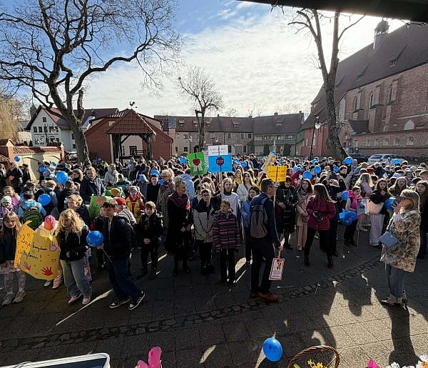 Żukowo. Młodzież mówi: "Stop Hejt – działaj z miłością do ludzi"