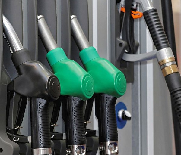 Trwają prace nad przepisami mającymi ograniczyć wzrost cen paliw