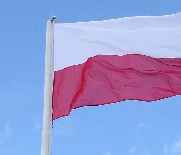 Do szkół mundurowych trafią flagi z Pałacu Prezydenckiego