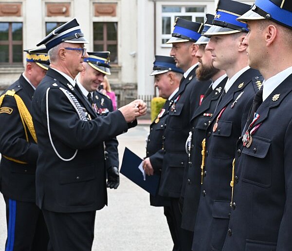 Powiatowy Dzień Strażaka. Nagrody, medale i kluczyki do nowego wozu