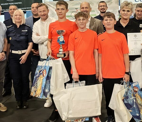 Uczniowie Małej Szkoły w Szopie najlepsi w województwie w turnieju BRD!