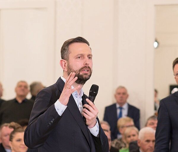 Szef MON: Dziękuję strażakom PSP i OSP za służbę
