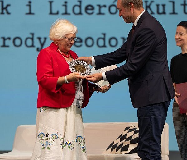 Wręczono Nagrody Teodory. Wanda Lew-Kiedrowska z honorowym wyróżnieniem