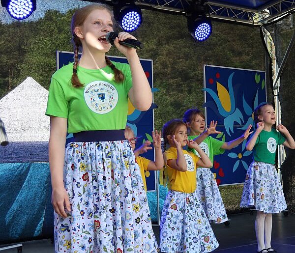 Festyn Integracyjny „Jesteśmy wśród Was – Ludowo kolorowo” z okazji Dnia Dziecka