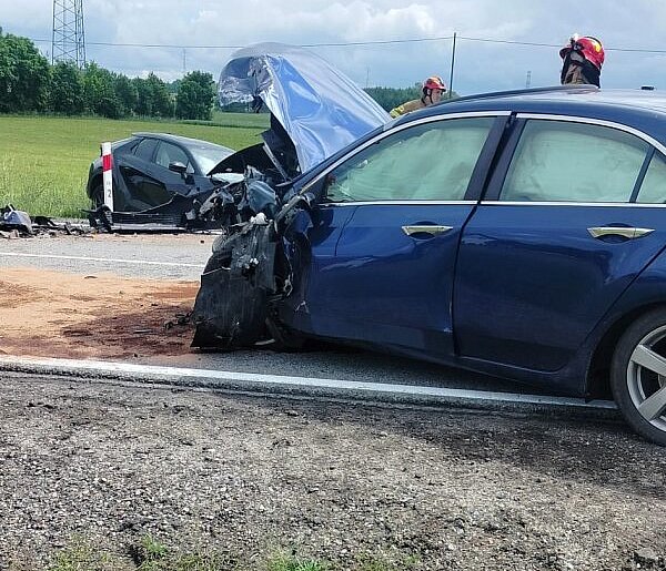 Borcz. Wypadek na drodze krajowej nr 20. Trzy osoby ranne