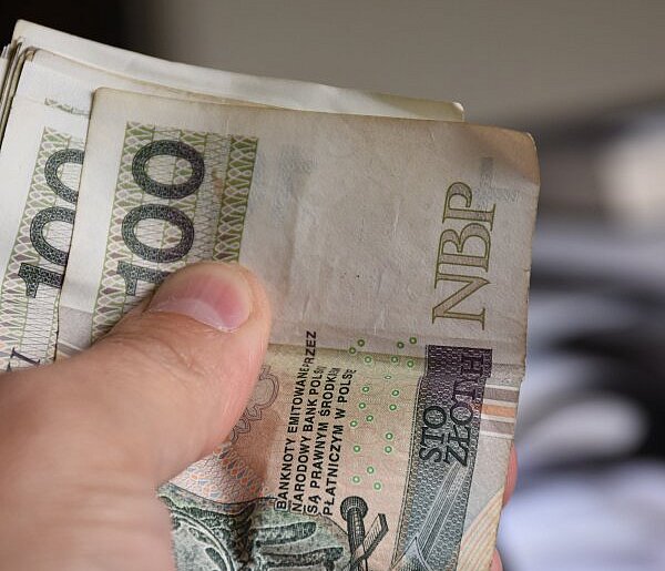 W dekadę pensja minimalna zwiększyła się o ponad 3 tys. zł