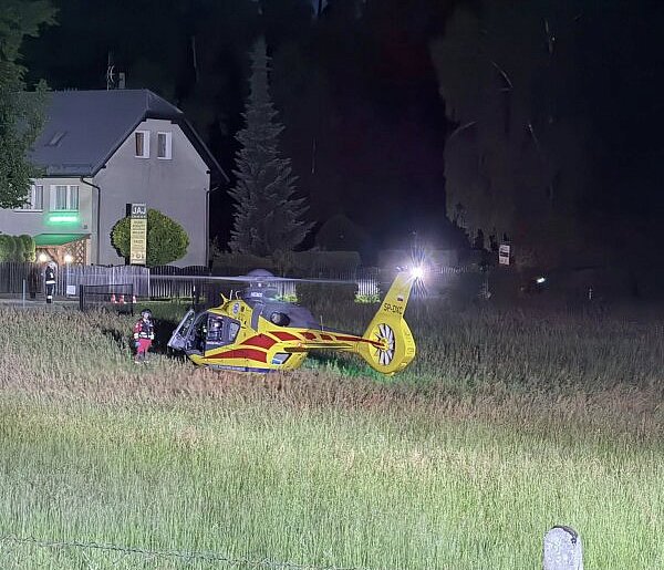Pałubice. Zderzenie samochodu z motocyklem. Wezwano śmigłowiec LPR