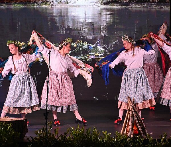 Pełne magii i humoru widowisko z okazji 80-lecia RZPiT Kaszuby z Kartuz