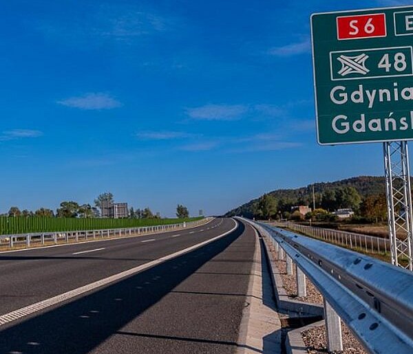 Szef rządu o trasie S6 i dużym jej znaczeniu dla gospodarki i bezpieczeństwa