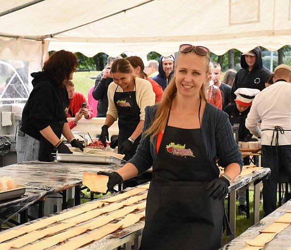Festiwal Truskawek Kaszubskich. Gigantyczna tarta i moc smakowitości