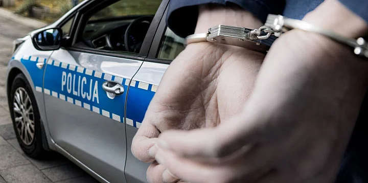 Bytów. 50-latek z zarzutem usiłowania zabójstwa żon-71837