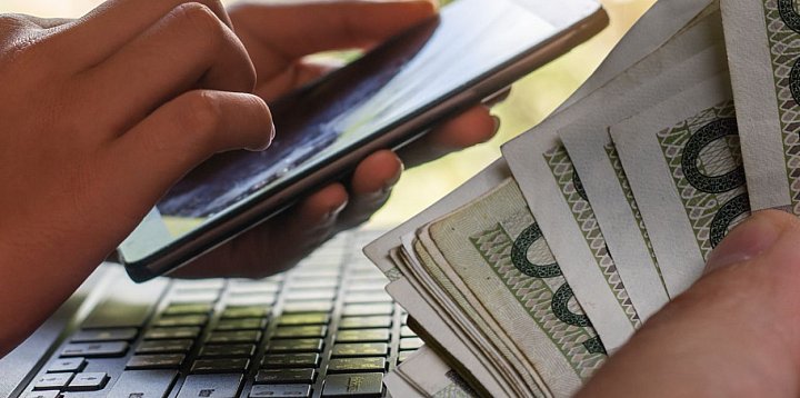 Troje oskarżonych o pranie pieniędzy i przejęcie gotówk-75200