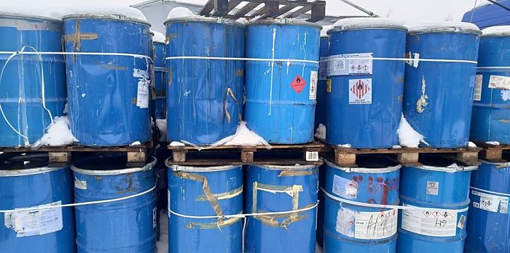 Blisko 20 ton odpadów na działce w gminie Szemud-76606