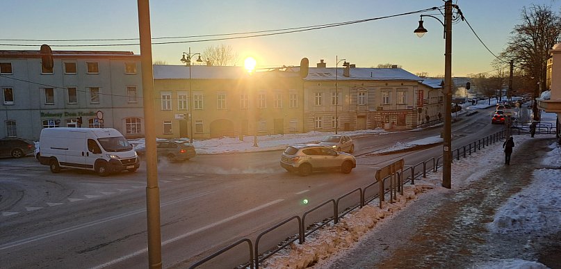 Kartuzy. Awaria sygnalizacji świetlnej i... brak korków