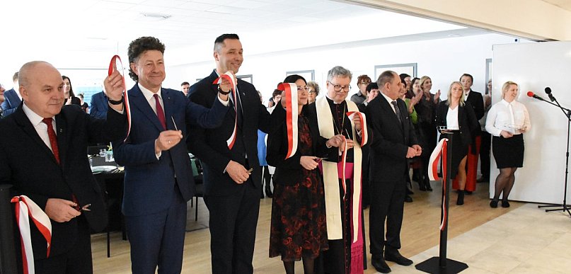 Sierakowice. Dom Dziennego Pobytu dla seniorów oficjalnie otwarty