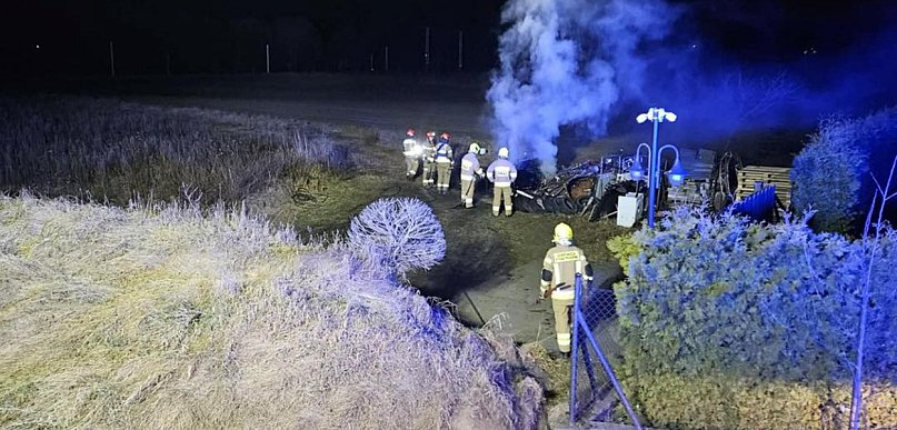 Dzierżążno. Ktoś na ognisku wypala śmieci! Sprawę bada policja