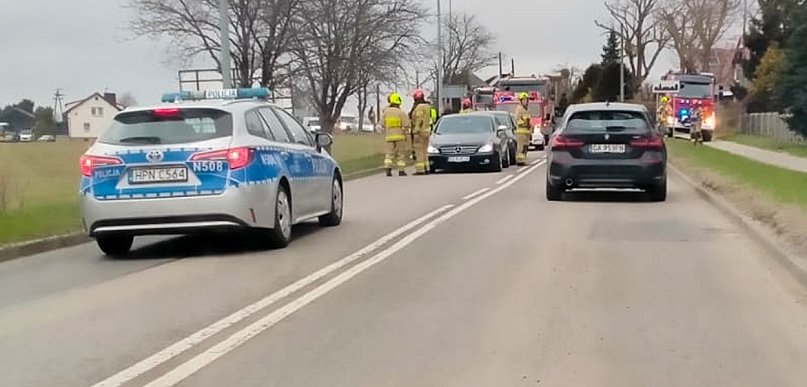 Dzierżążno. Kolizja na drodze wojewódzkiej nr 211