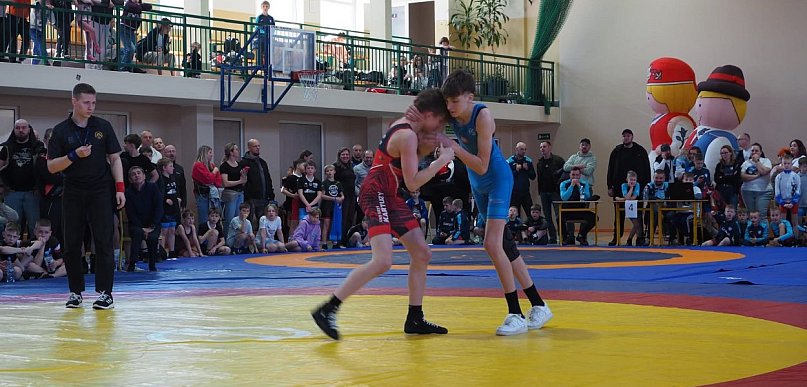 Kartuzy Wrestling Cup. Drużynowe zwycięstwo zapaśników UKS Gryf Kartuzy