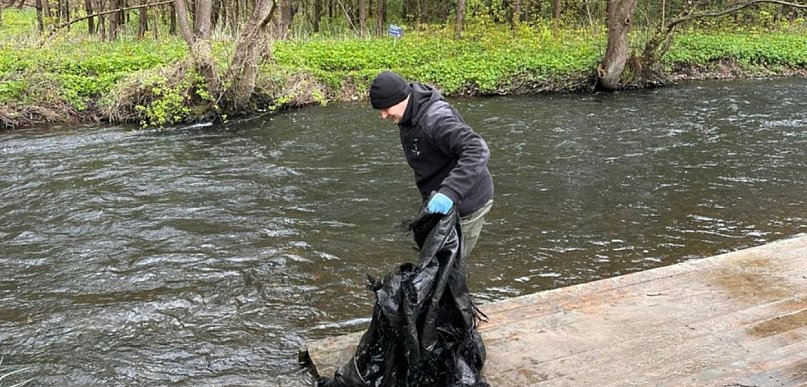 Żukowo. Wędkarze i kajakarze zapraszają mieszkańców na sprzątanie Raduni