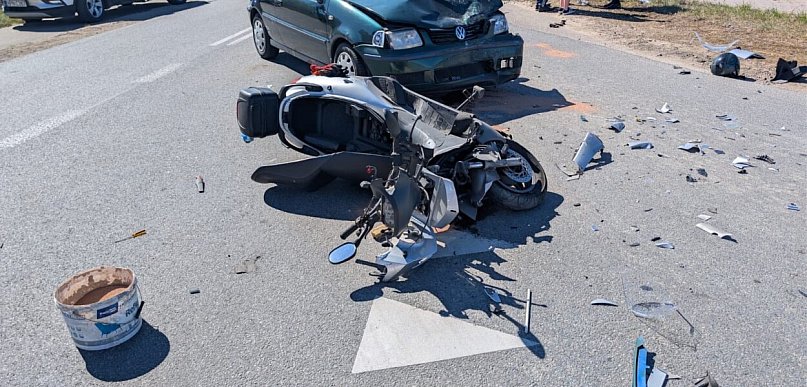 Chrustowo. Motocyklista ranny w wypadku. Mężczyzna trafił do szpitala