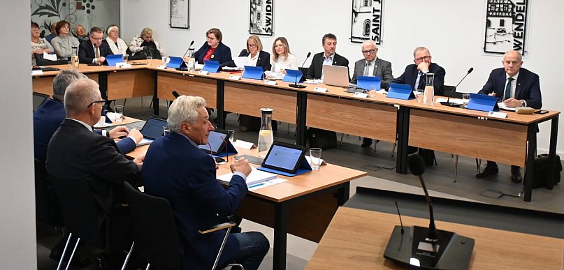 Żukowo. Niektórzy radni aż rok czekają na odpowiedzi na interpelacje