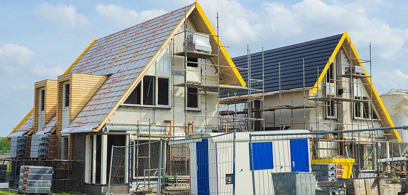 Zakupy materiałów termoizolacyjnych przez internet – analiza oszczędności finansow