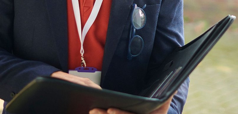 Uwaga na oszustów. Podają się za pracowników ZUS