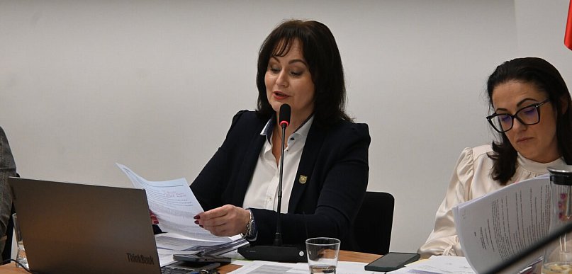 Żukowo. Burmistrz strofuje radnych, ci nie są dłużni: "To poniżej poziomu"