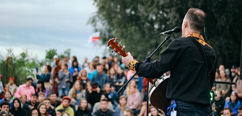 Jak zorganizować bezpieczny koncert plenerowy?