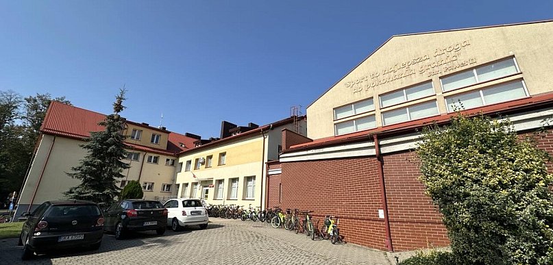 Nagła decyzja burmistrz. Dyrektor szkoły w Leźnie odwołany ze stanowiska