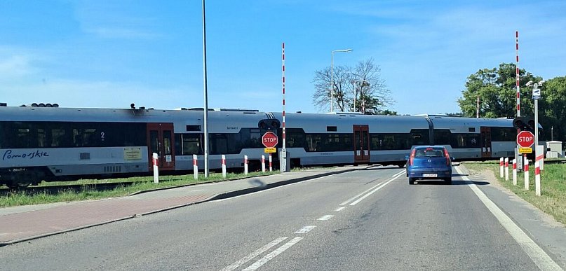 Żukowo. Poranna awaria rogatek na przejeździe kolejowym