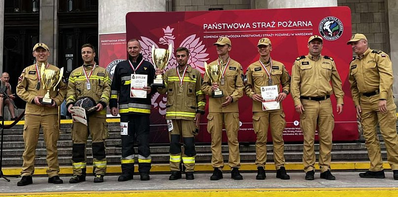 Strażacy z pow. kartuskiego z kolejnym sukcesem w Biegu po Schodach - 71536