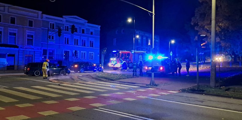 Kartuzy. Kolizja przy Placu Brunona. Na szczęście bez rannych - 72633
