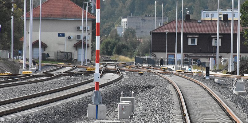 Kartuzy. Trwa ustalanie przyczyn awarii, która unieruchomiła pociągi - 72693