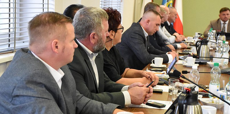 Sierakowice. Jak (nie)pracują radni i ile płacą za to mieszkańcy - 72774