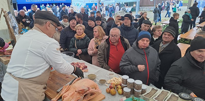 Gęsi Bazar w Sierakowicach przyciąga tradycyjnymi smakami - 73767