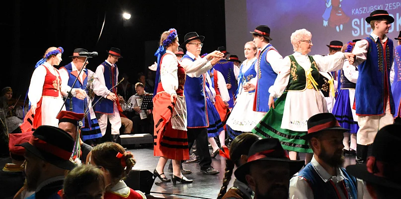 Zespół Pieśni i Tańca Sierakowice świętuje 45-lecie działalności - 73979