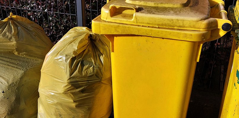 Żukowo. Opłata za wywóz śmieci ma wzrosnąć do 49 zł? Projekt wycofano - 74391