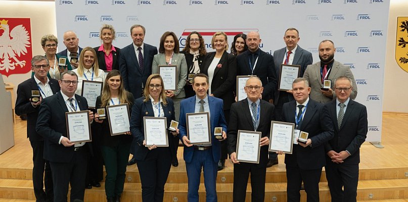 Wyróżniono najlepsze gminy na Pomorzu. Prym wiedzie Żukowo - 74646