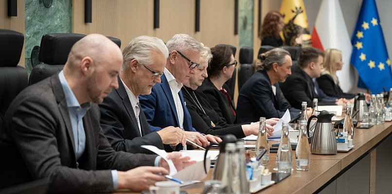 Hejt w sieci może kosztować życie. Powołano zespół wsparcia młodzieży - 74862