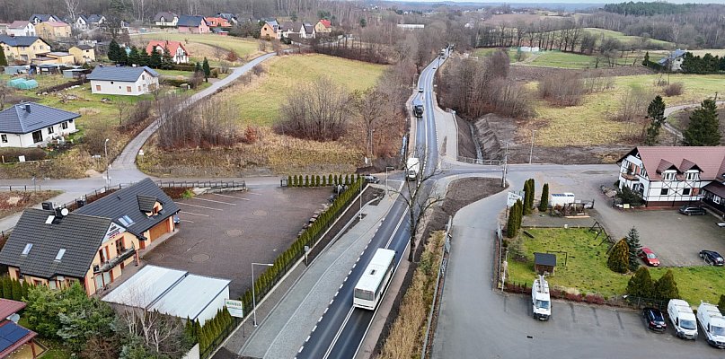 Odcinek drogi wojewódzkiej nr 224 w Grzybnie już po remoncie - 75453