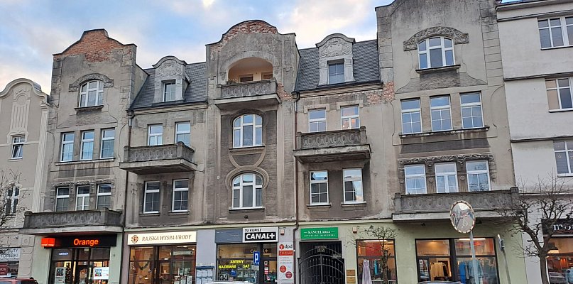 Powiat. Dotacje na ratowanie zabytków, m.in. remont kamienicy w Kartuzach - 75450