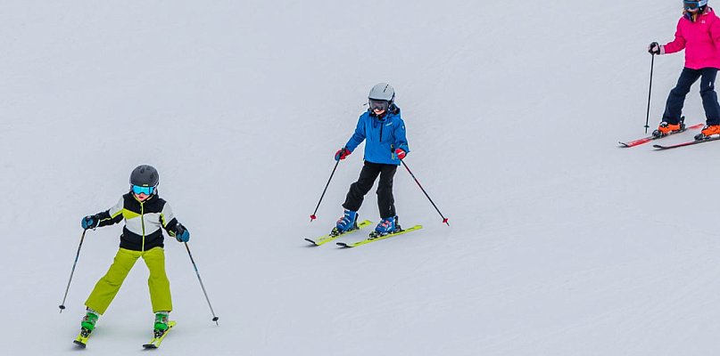 Kolejne stoki narciarskie naśnieżone. Na Kaszubach można szusować - 75661
