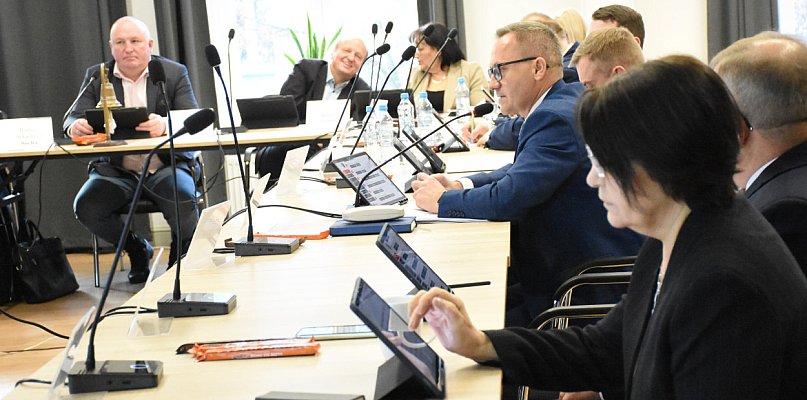 Kartuzy. Uchwalono budżet na przyszły rok. Radni mieli zastrzeżenia - 75730