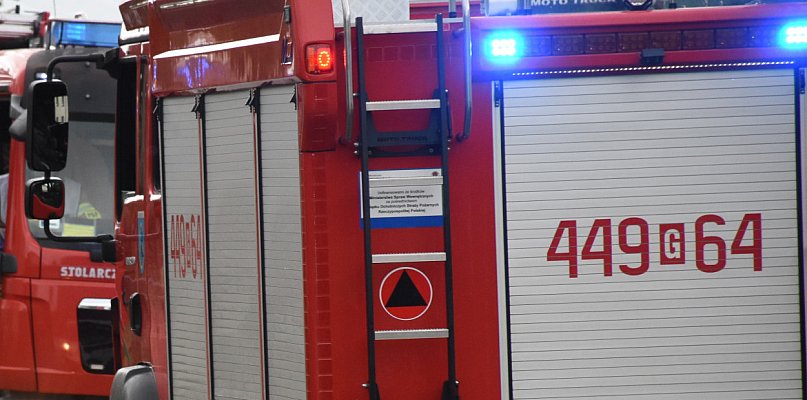 Amalka. Pożar poddasza budynku. Na szczęście szybko opanowany - 75937